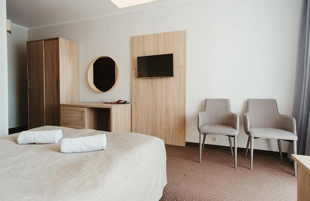 Akces Medical Fit&Spa Basen, Sauna, Jacuzzi i Siłownia w Cenie-1